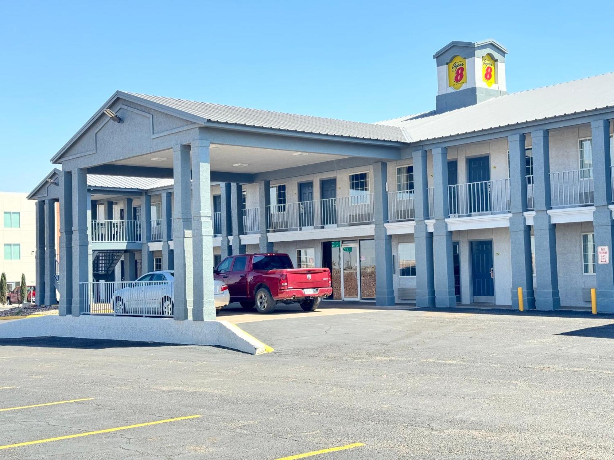 Super 8 By Wyndham Van Horn Exterior photo